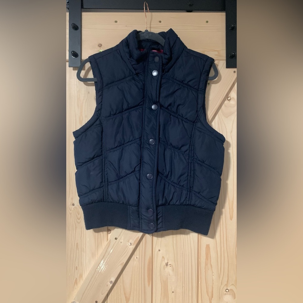women’s sleeveless puffer vest